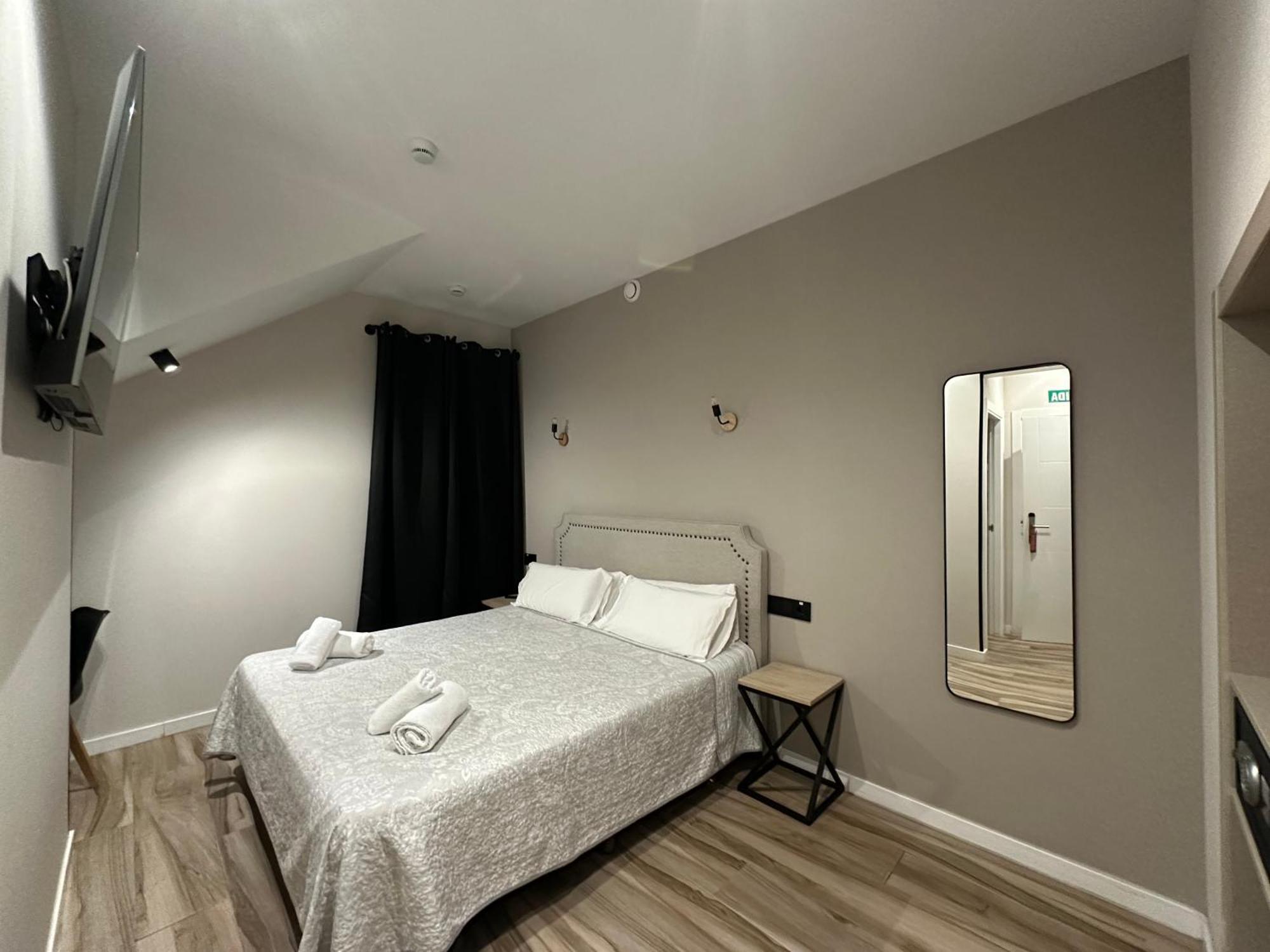 Cc Opera Suites Madrid Eksteriør bilde