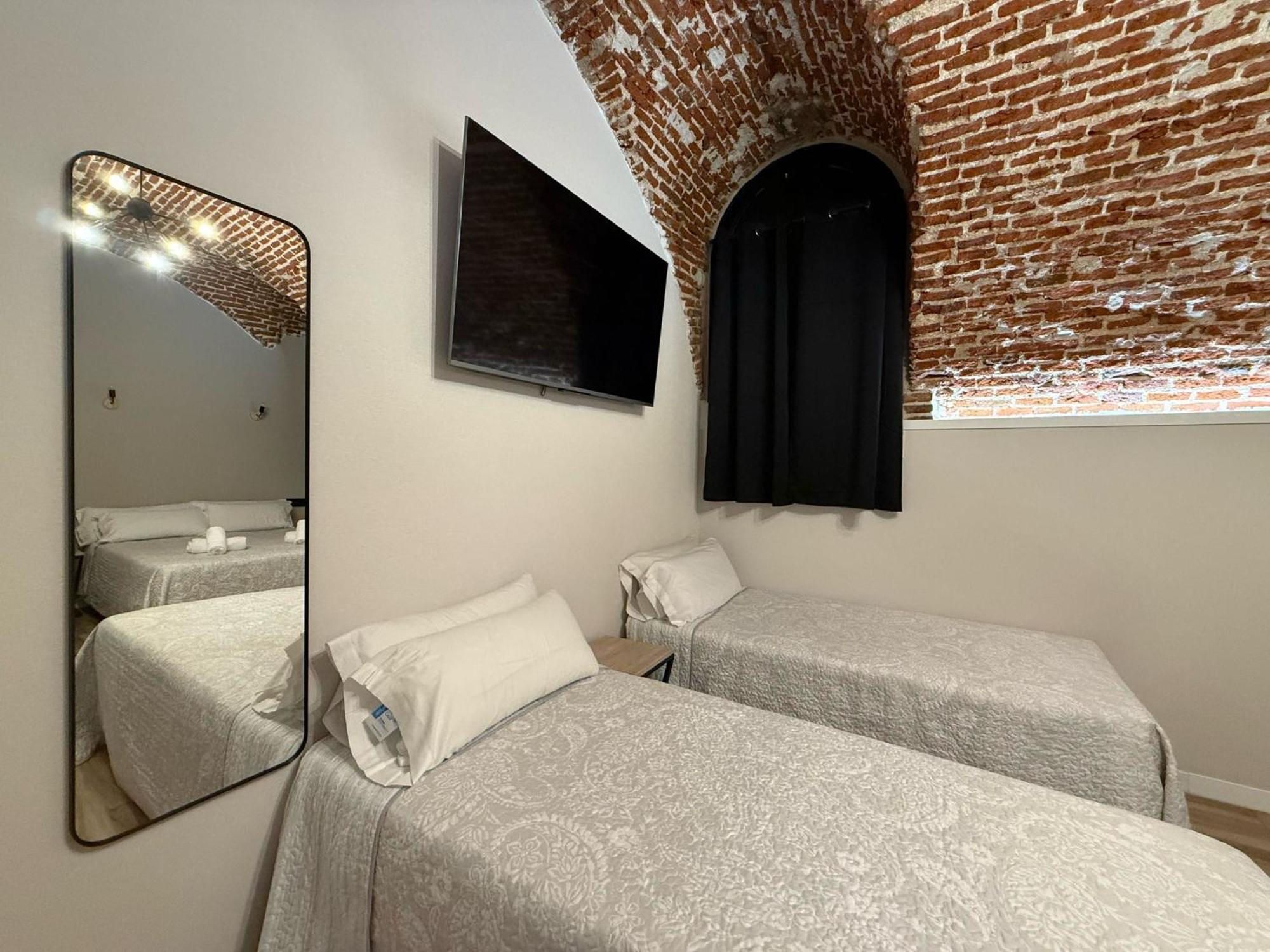 Cc Opera Suites Madrid Eksteriør bilde