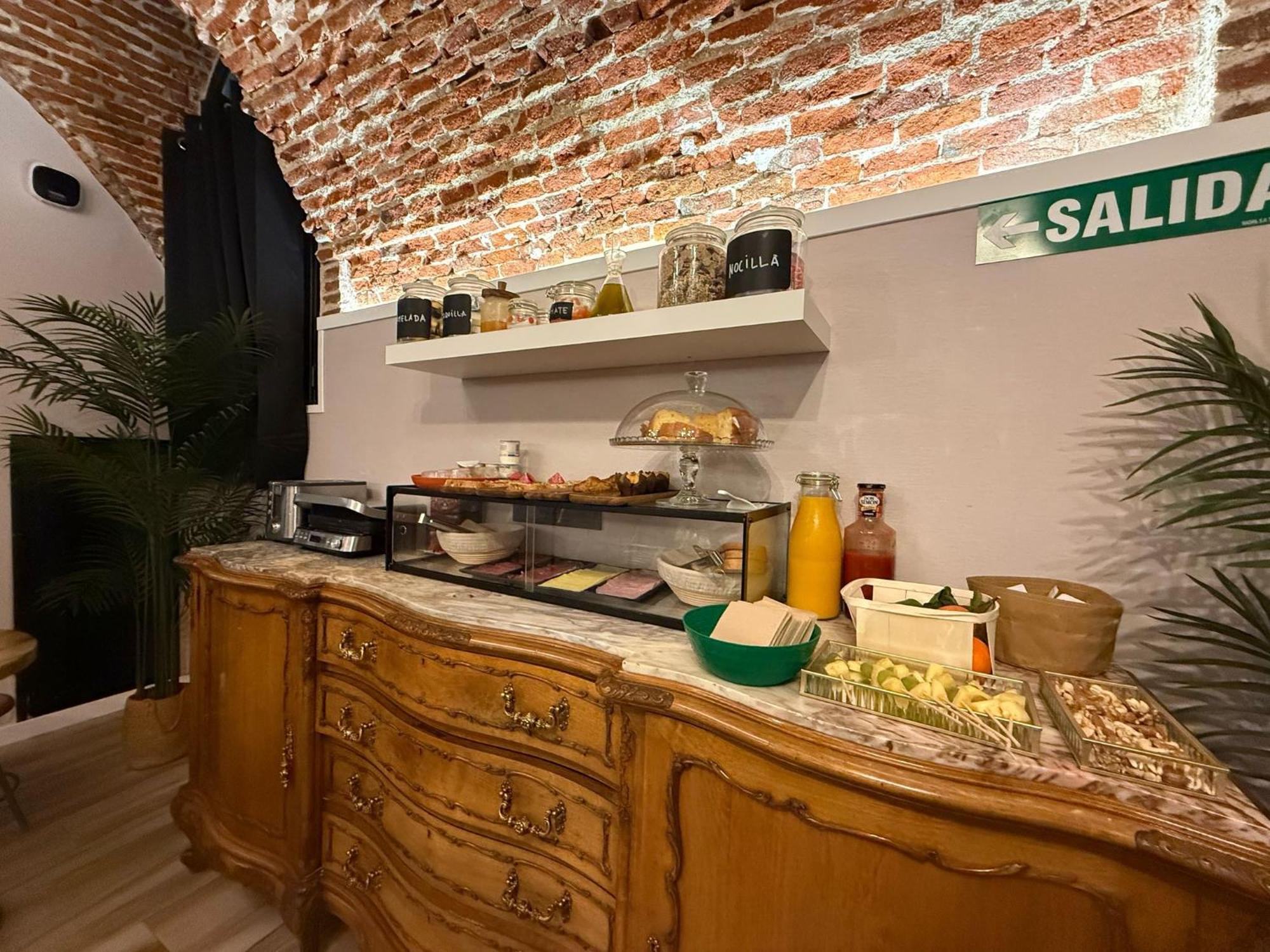 Cc Opera Suites Madrid Eksteriør bilde